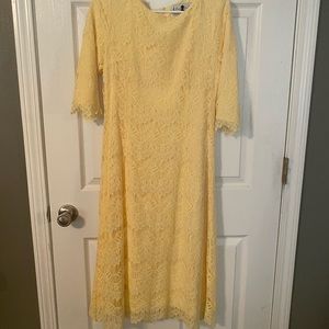 Dainty Jewell’s lace dress size M